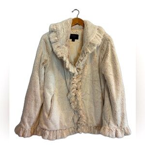 Damselle New York Super Soft Cream Faux Fur Ruffled Funnel Neck Jacket Size S
